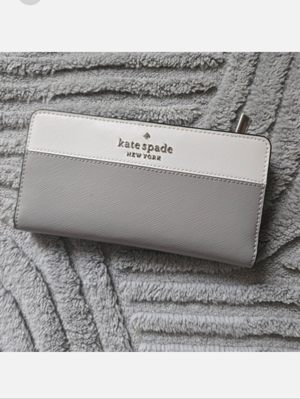 kate spade Two-Tone Gray & White Zip Wallet